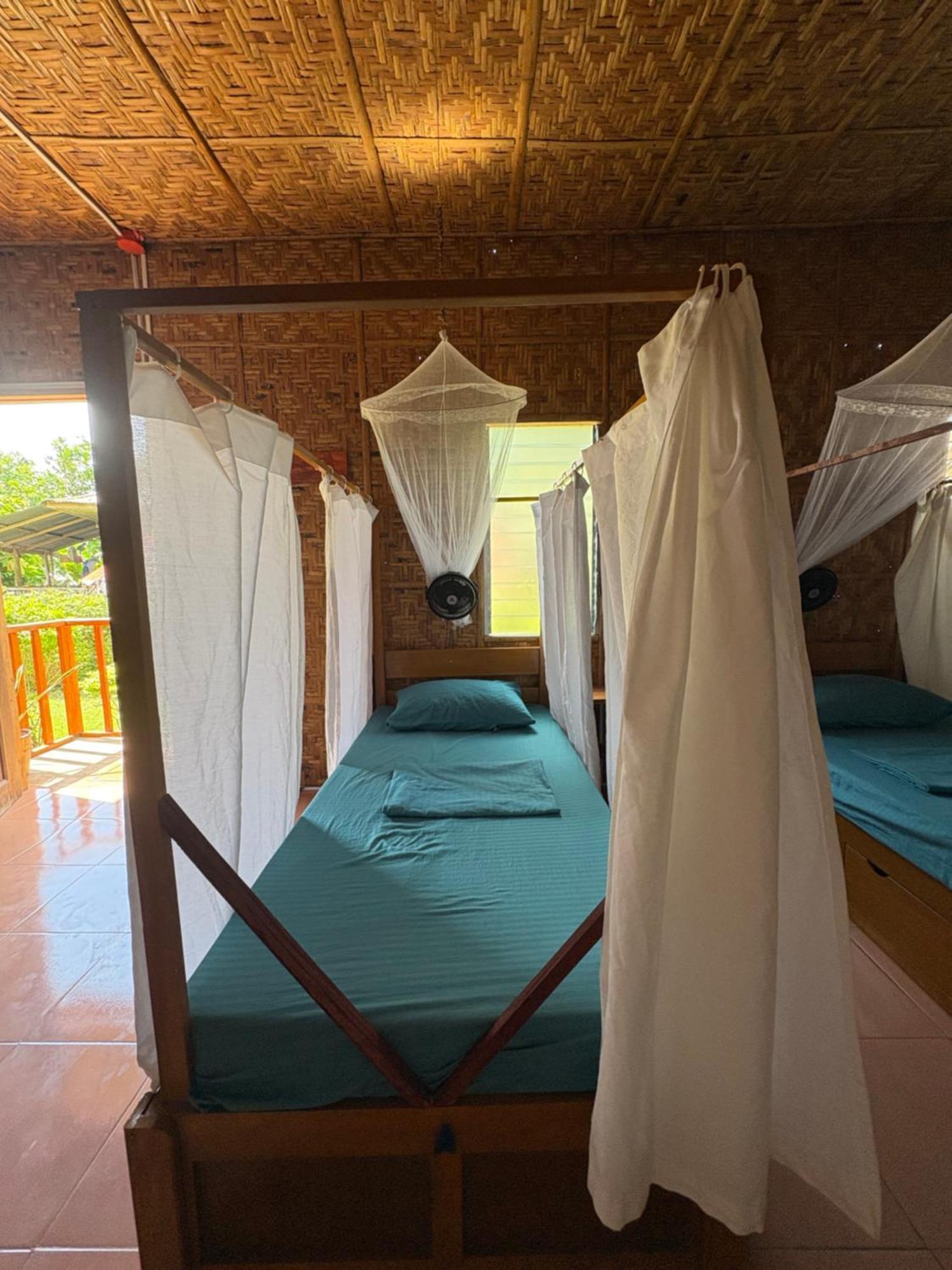 Izla Soanna Hostel Panglao Exterior foto